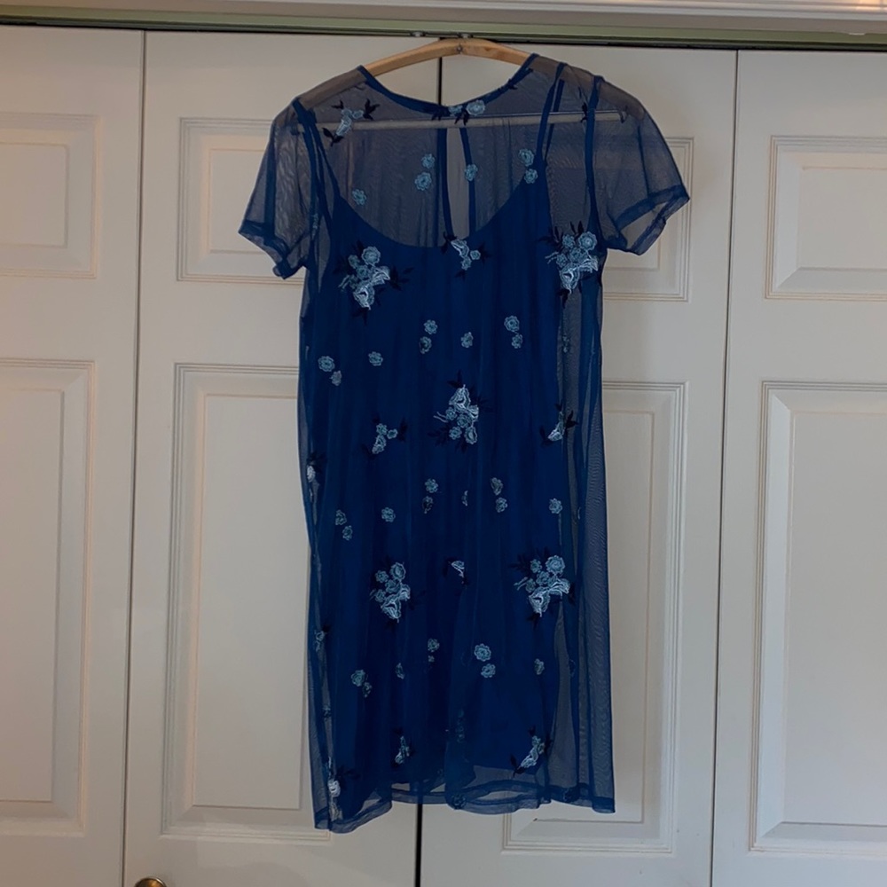Hollister Mesh T-shirt floral dress